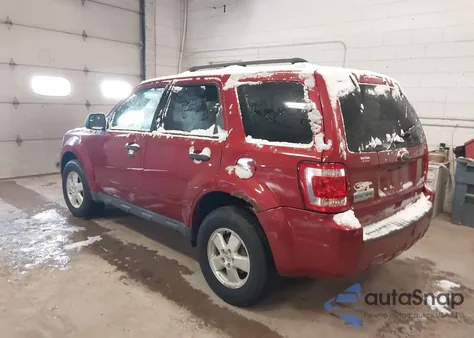 2012 Ford Escape Xlt z USA, uszkodzony, nr VIN 1FMCU0D78CKB44795